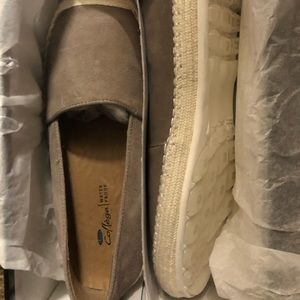 Aqua Womens Blink Closed Toe Casual Espadrille